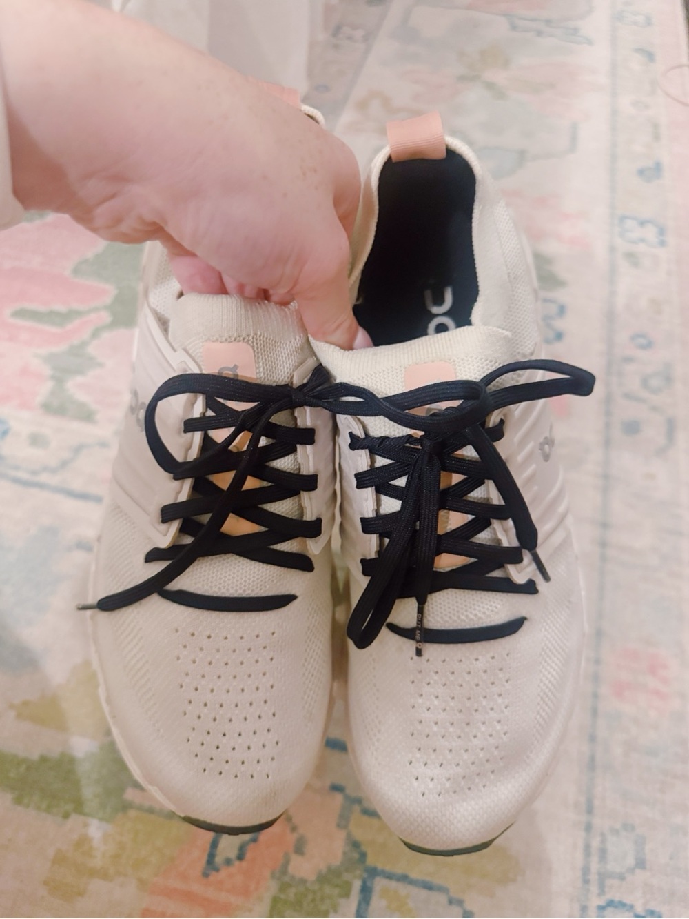 ON CLOUD CLOUDSWIFT RUNNING SHOES ☁️🩷 - Picture 5 of 6
